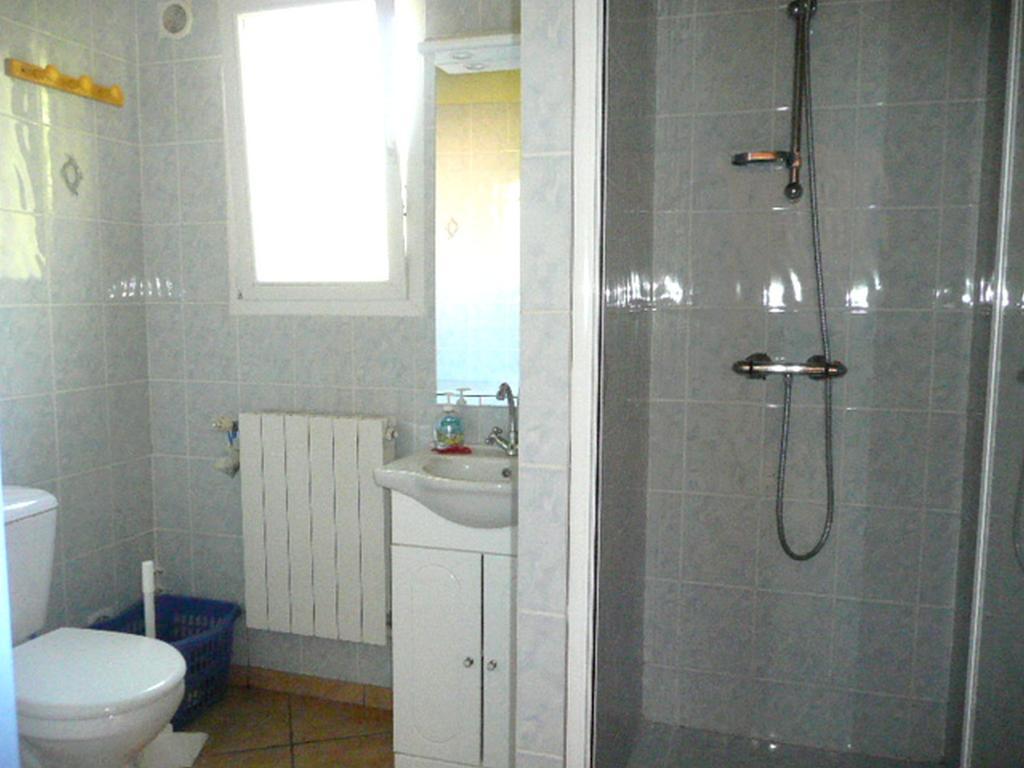 15Mn De Cannes, Villa La Soleiade , 3Gites 2-4 Pers Type T2, Climatises, Piscine, Au Lac De Saint-Cassien Var 몬투르 객실 사진