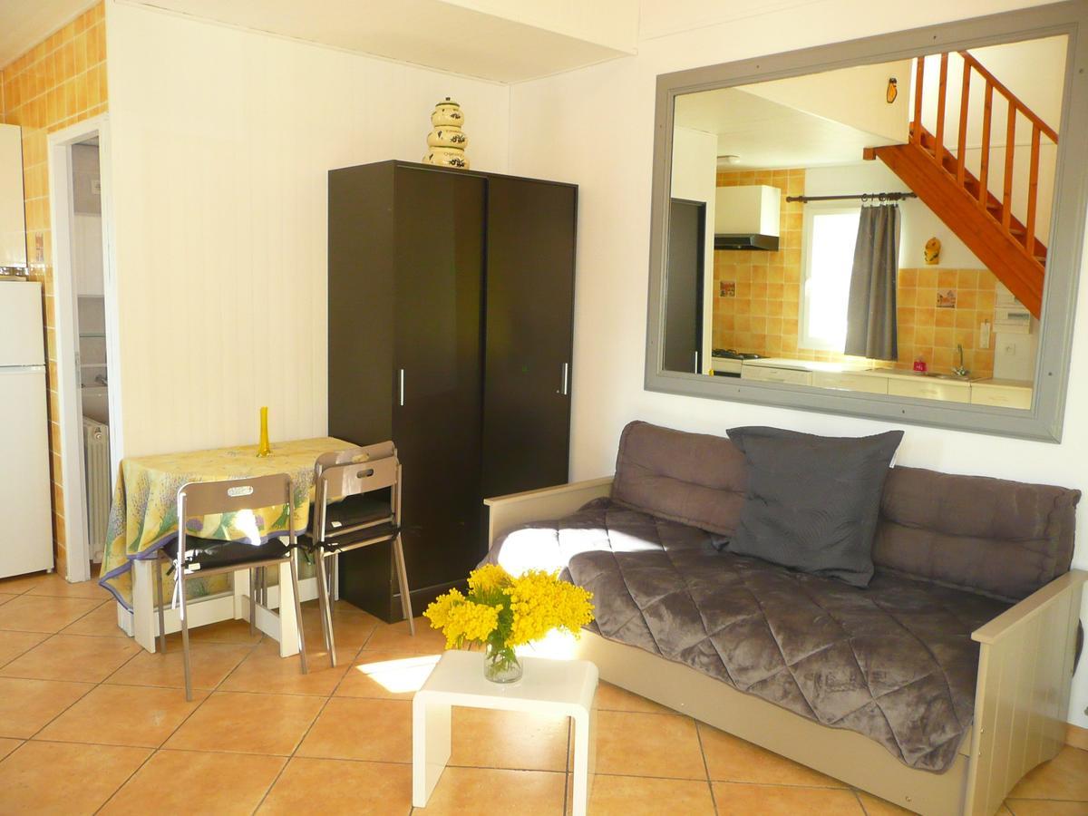 15Mn De Cannes, Villa La Soleiade , 3Gites 2-4 Pers Type T2, Climatises, Piscine, Au Lac De Saint-Cassien Var 몬투르 외부 사진