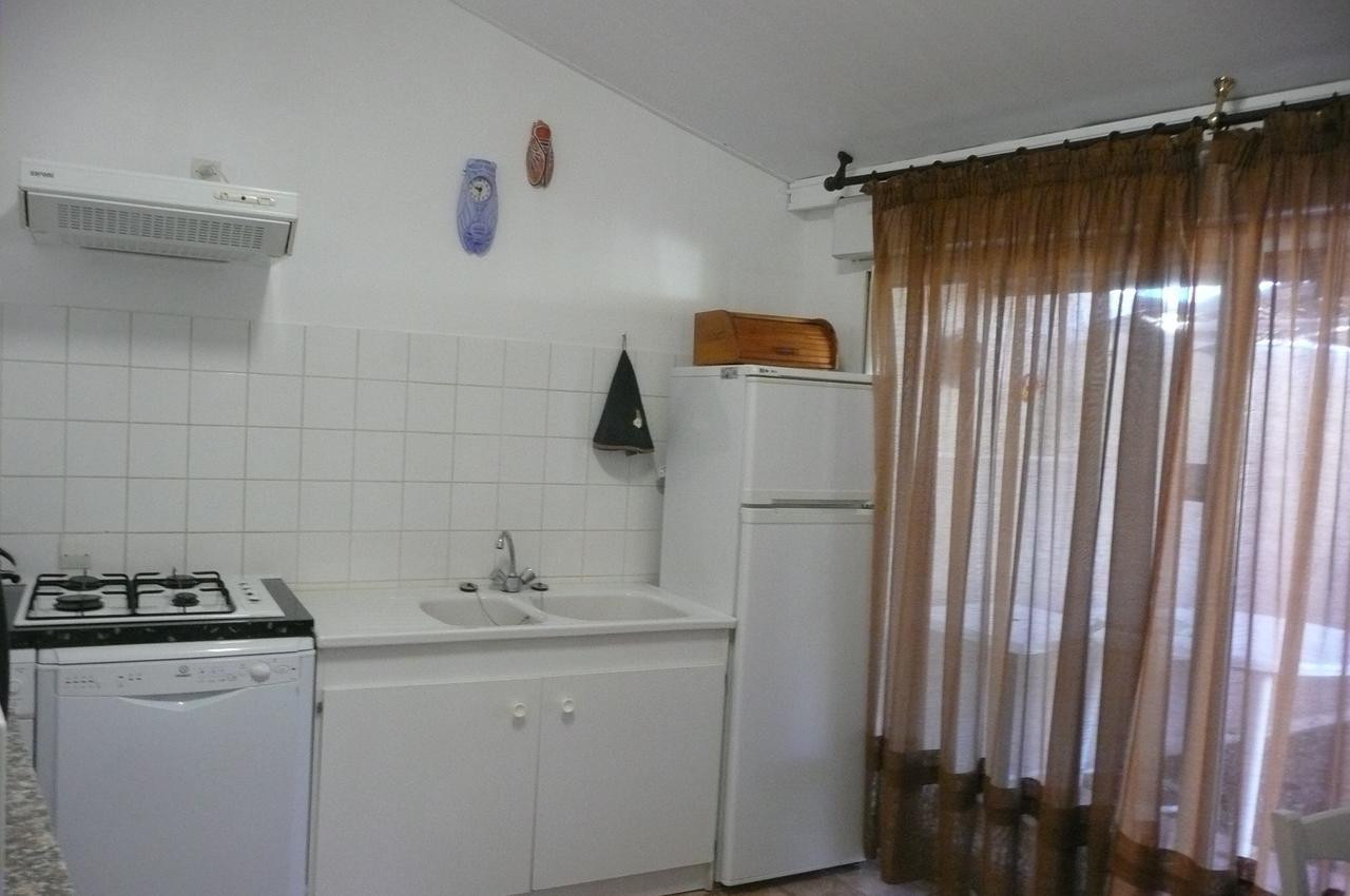 15Mn De Cannes, Villa La Soleiade , 3Gites 2-4 Pers Type T2, Climatises, Piscine, Au Lac De Saint-Cassien Var 몬투르 외부 사진